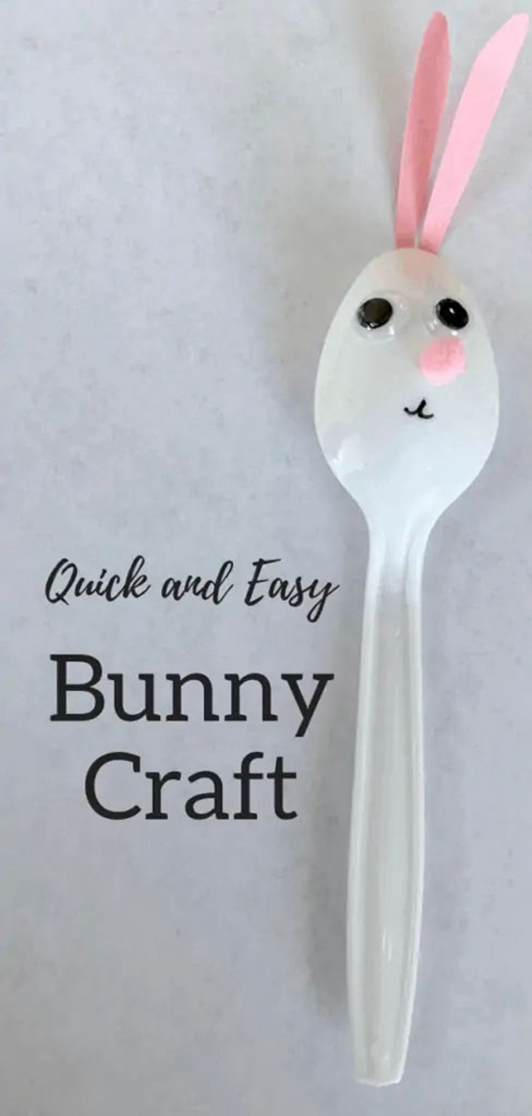 An easy and fun plastic spoon bunny craft, ideal for children's Easter activities.